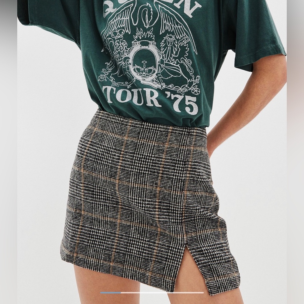 American Eagle mini skirt